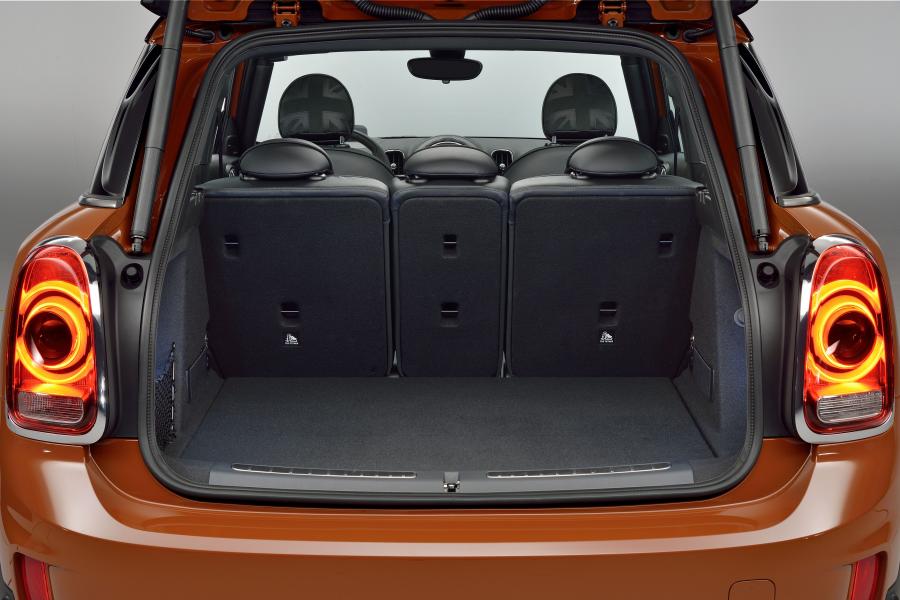 Багажник Mini Cooper S Countryman ALL4 2017 года  (WW) (фото 98 из 138)